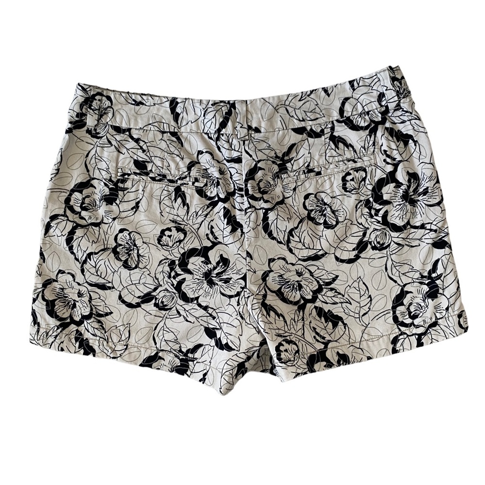 Loft tan and black floral women’s size 10 shorts 4" inseam pockets belt loops - Picture 2 of 10